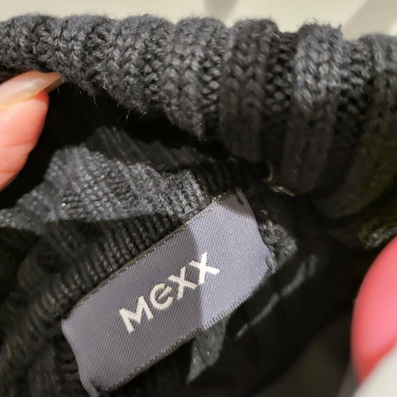 Turtleneck - Picture 3 of 3